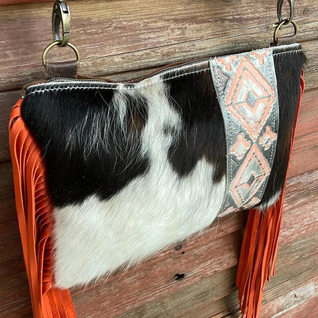 003 Patsy - Tricolor w/ Adobe Navajo