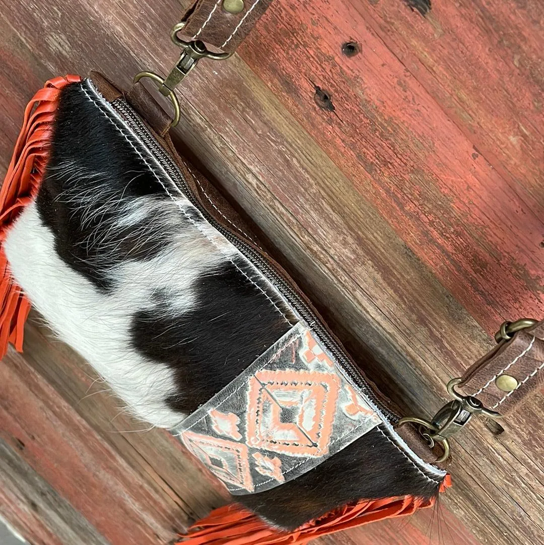 003 Patsy - Tricolor w/ Adobe Navajo