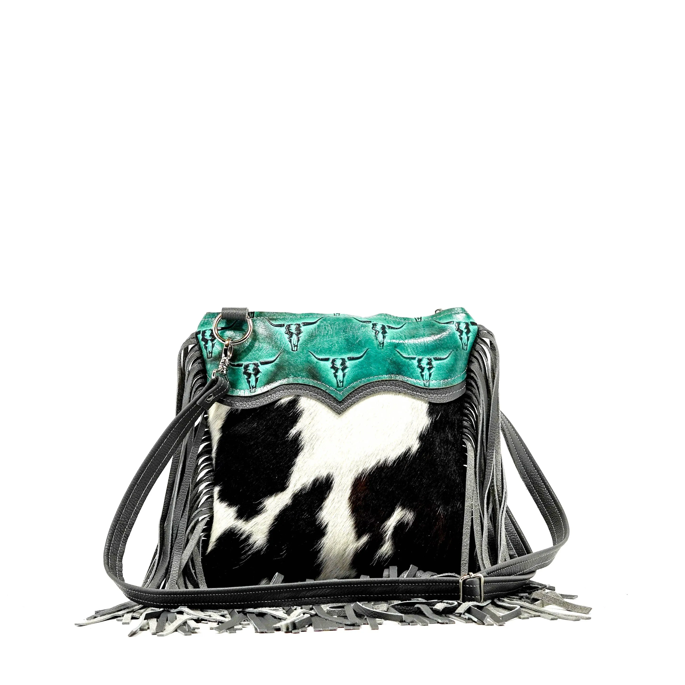 004 Shania - Black & White w/ Royston Skulls
