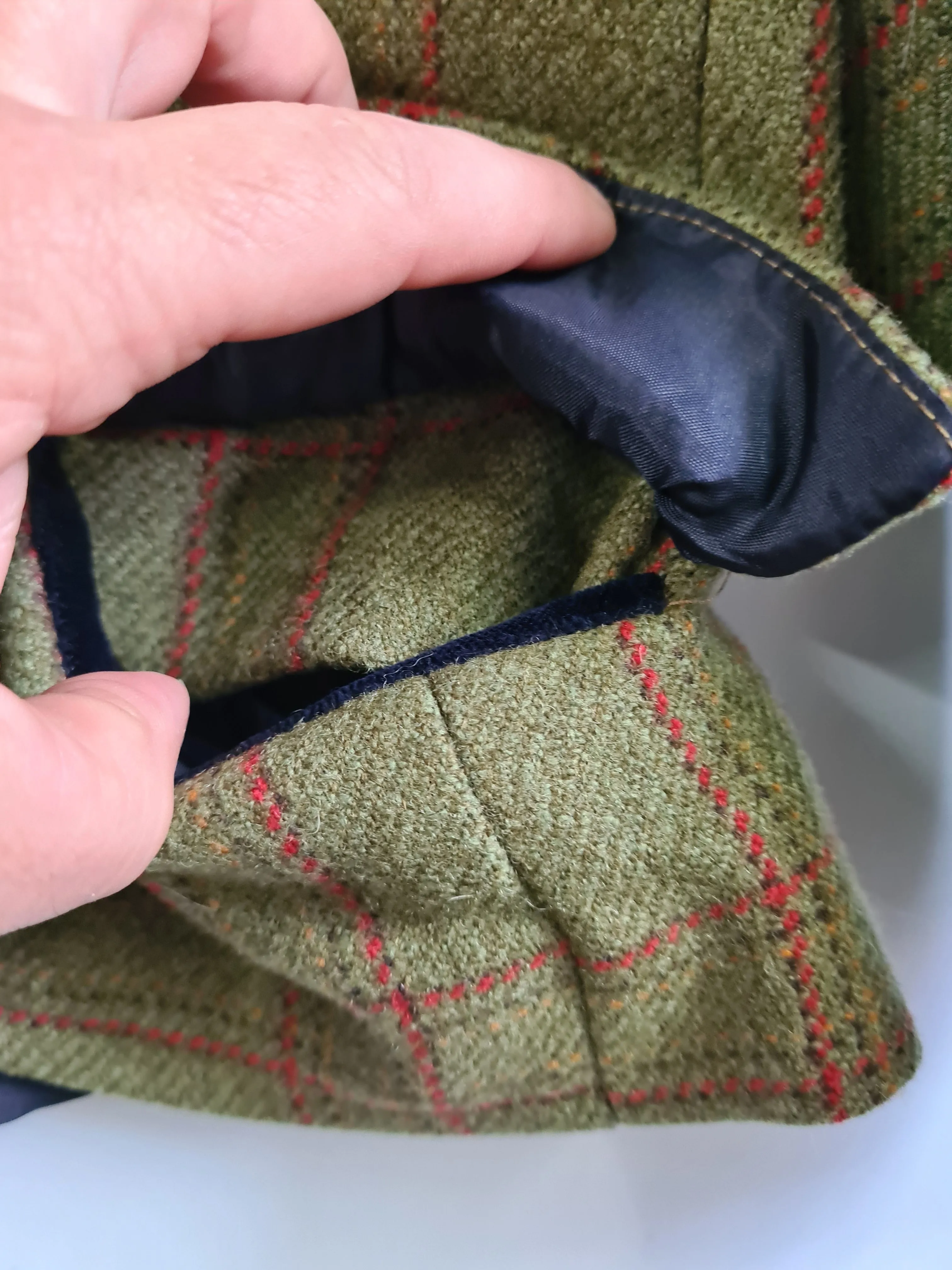 100% wool Green Lead rein show jacket set ladies size 14 and childs size 20" FREE POSTAGE 🔵