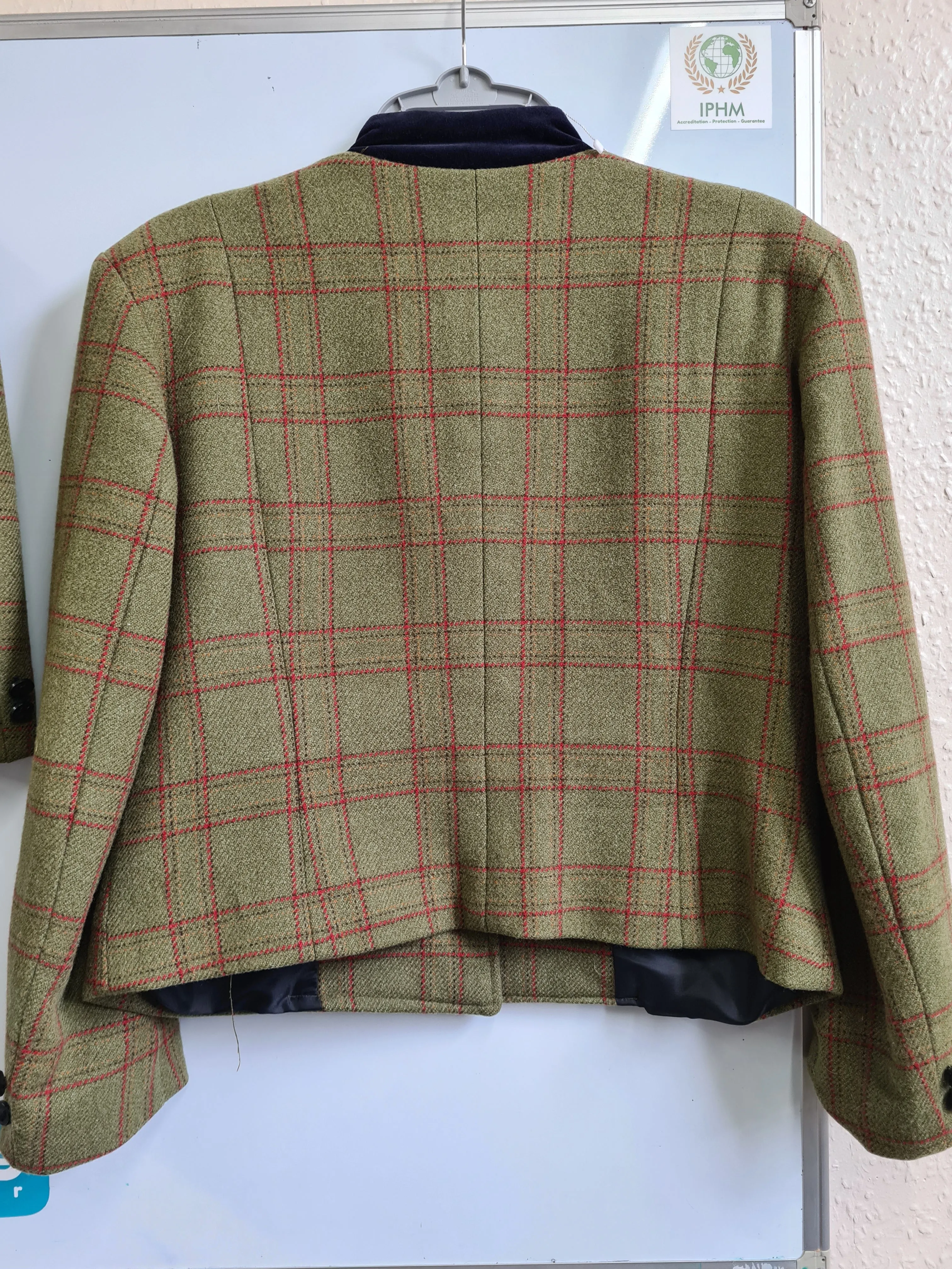 100% wool Green Lead rein show jacket set ladies size 14 and childs size 20" FREE POSTAGE 🔵