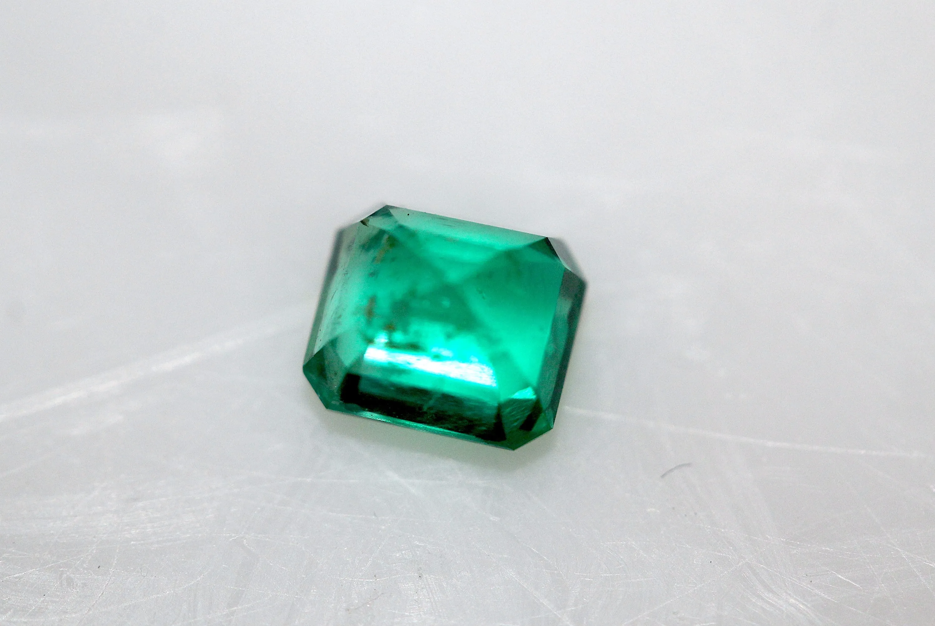 1.35 carats Cushion Green Emeralds 2 Pieces