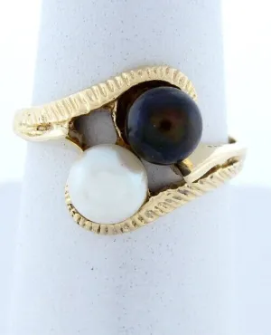 14k Yellow Gold 2- 5mm White Black Imitation Pearl June Swirl Textured Ring