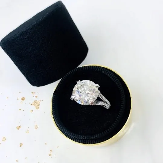 1.5 Carat Round Cut Diamond - F VS2 - 1.68ct - 218102
