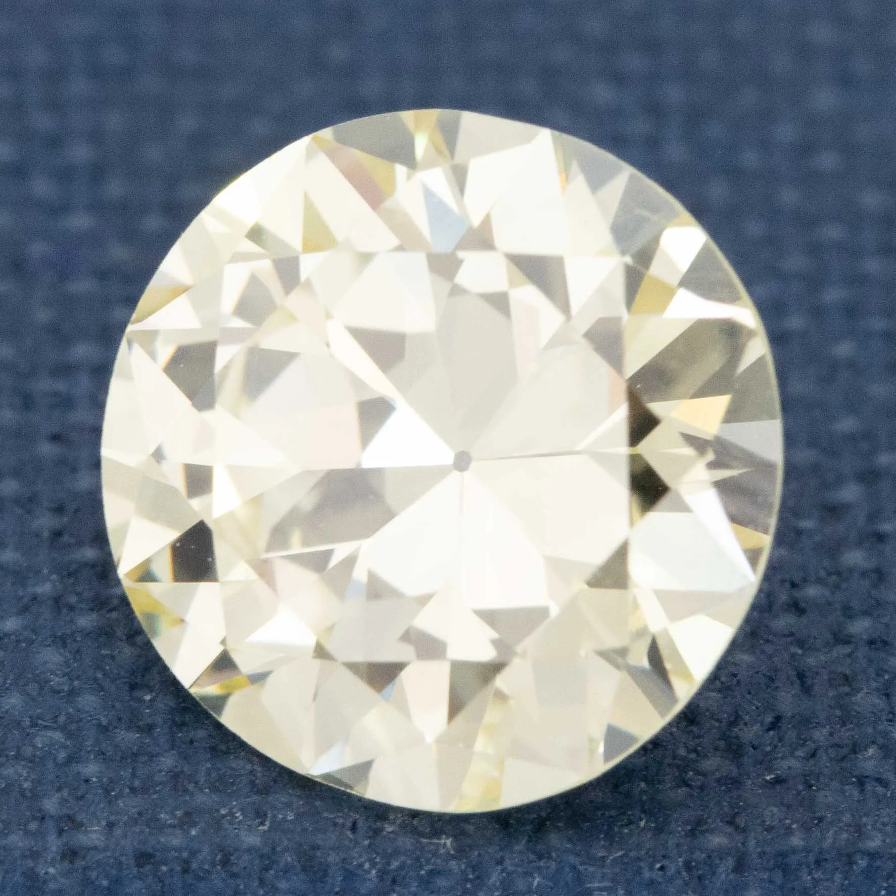 1.78ct Transitional Cut Diamond GIA U-V VS2