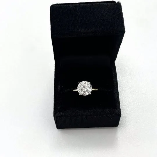 2 Carat Round Cut Diamond - Q-R SI2 - 2.08ct - 157848
