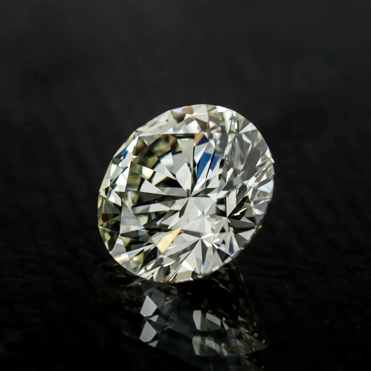 2.02 Carat Loose L / VVS2 Round Brilliant Cut Diamond GIA Certified