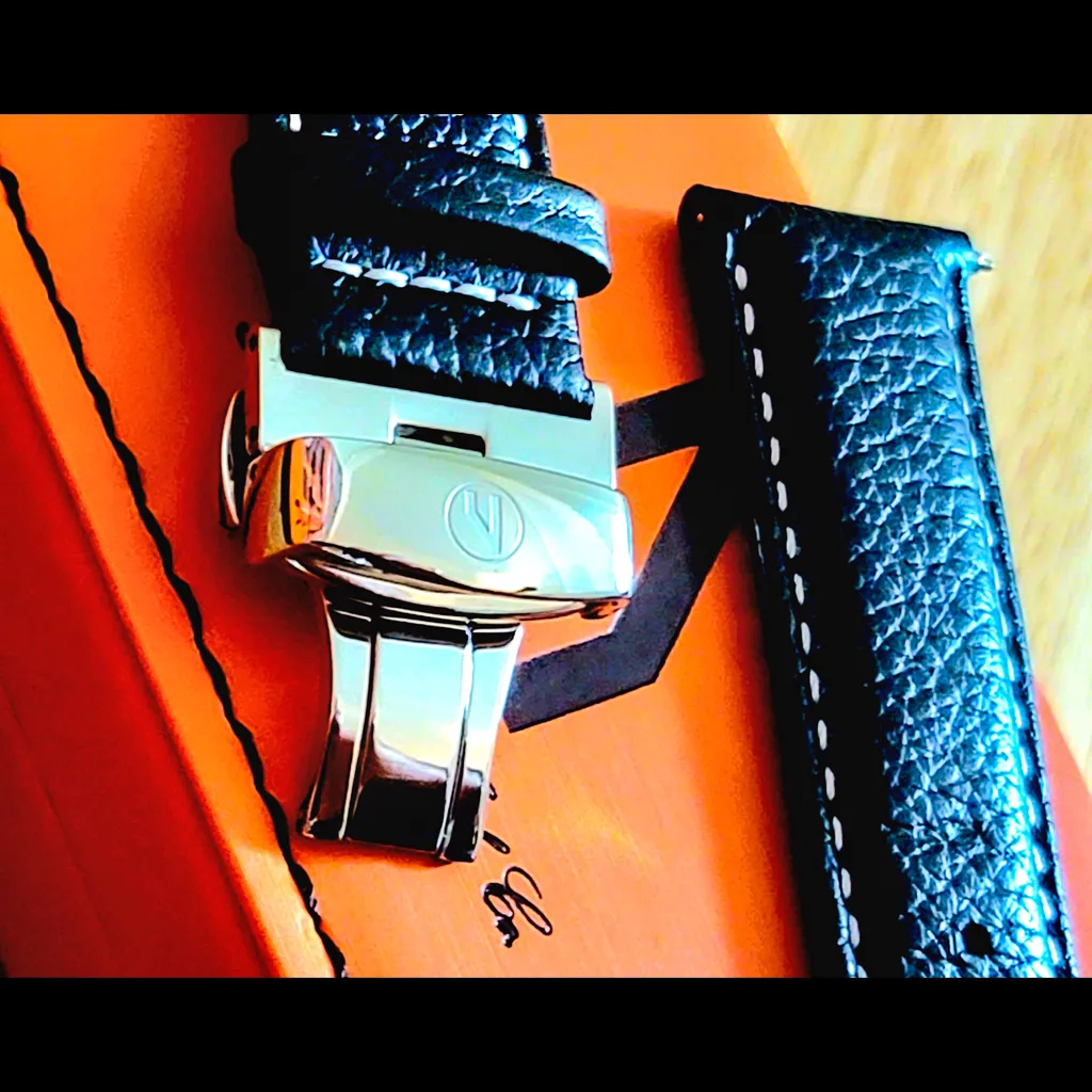 22mm Black Leather Butterfly Buckle