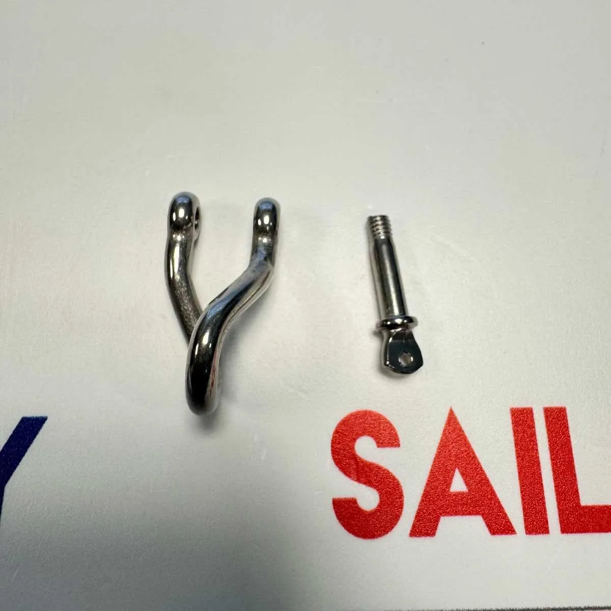 4mm Stainless Steel Twisted D Shackle
