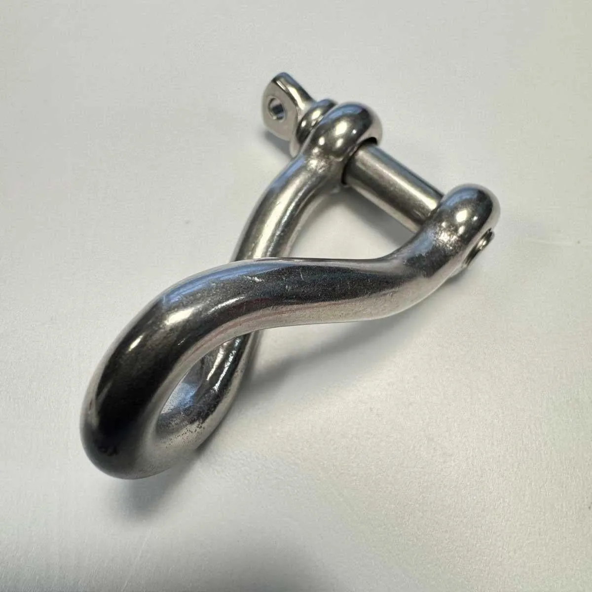 6mm Stainless Steel Twisted D Shackle