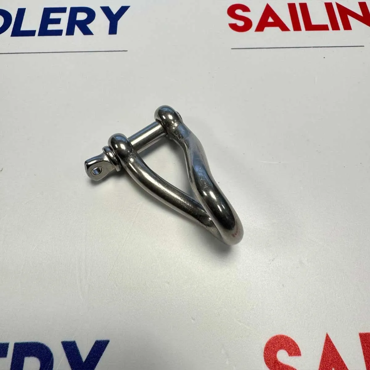 6mm Stainless Steel Twisted D Shackle