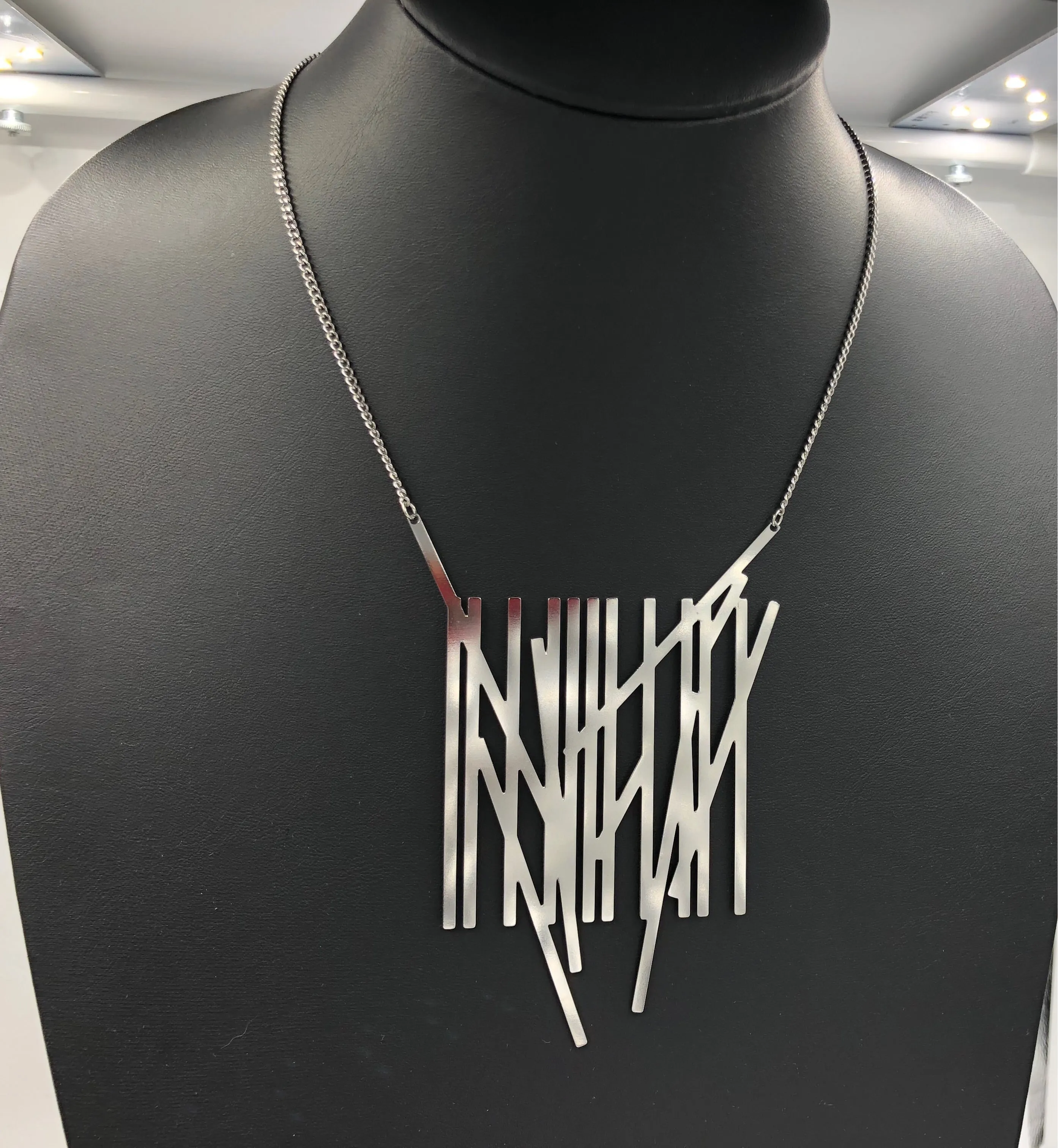 #7 necklace steel