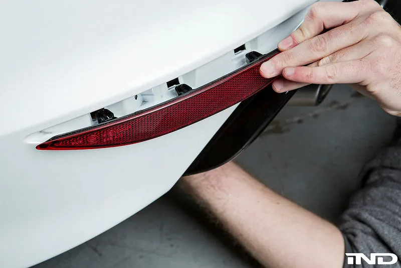 Acexxon MK7 Golf R Rear Reflector Insert Set - Diagonal Slat