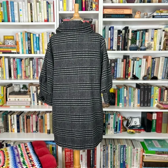 Anthropologie Hazel plaid coat with wide collar and bracelet sleeves