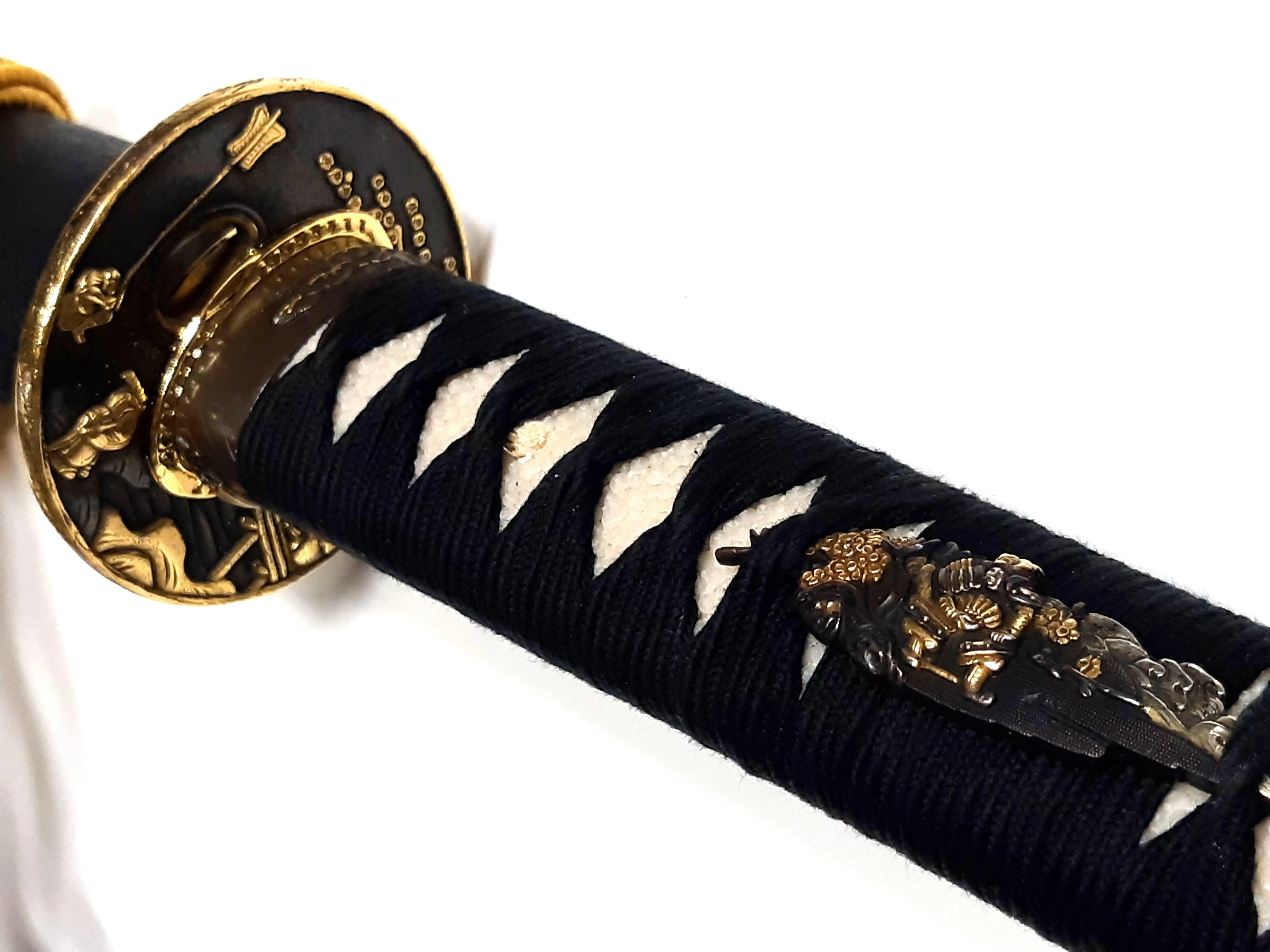 Antique gold fittings with Ishime Saya (charcoal textured)