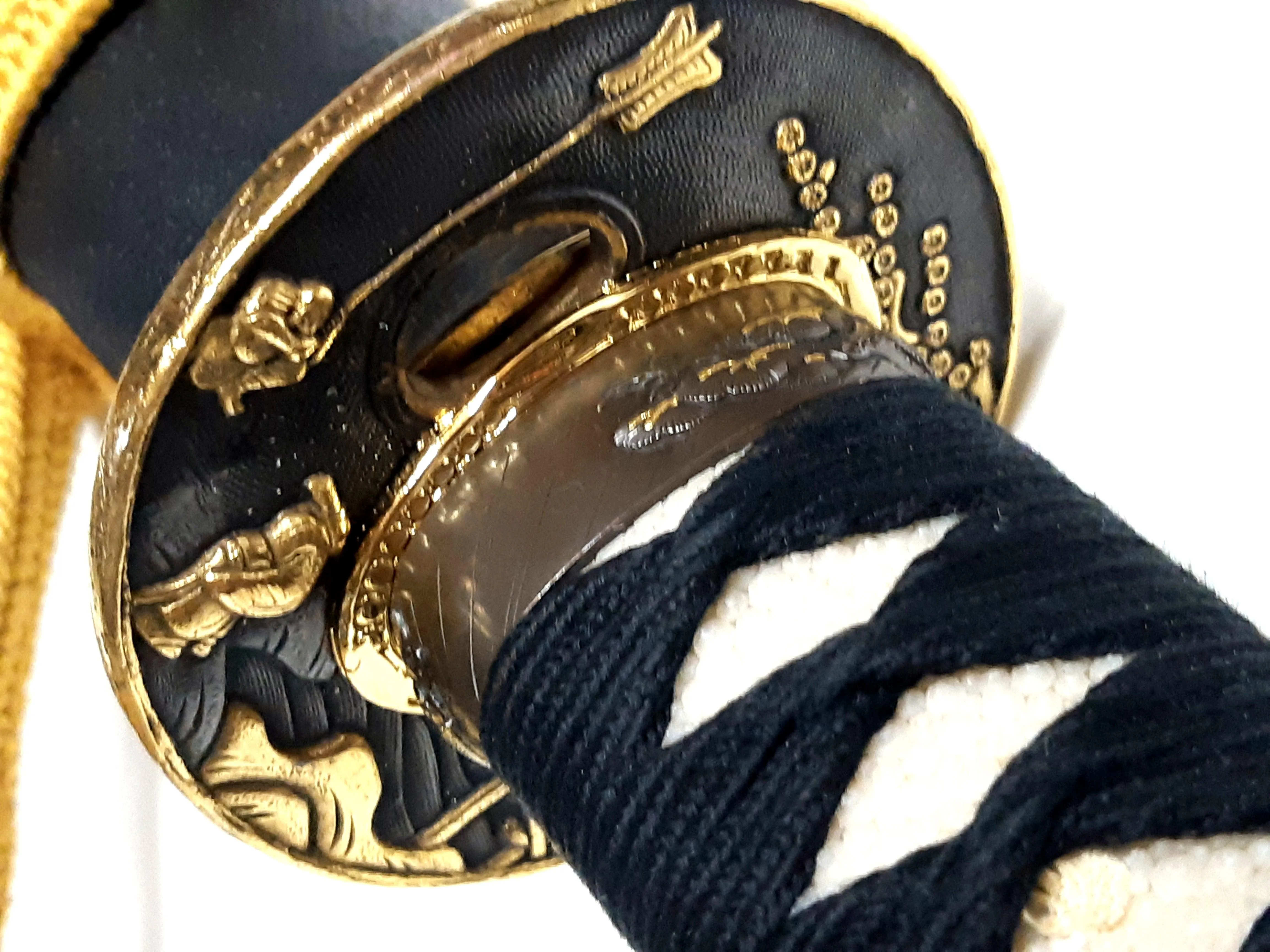 Antique gold fittings with Ishime Saya (charcoal textured)