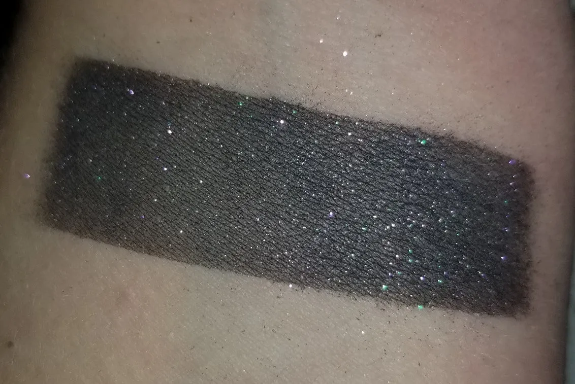 Black Dahlia Loose Eyeshadow