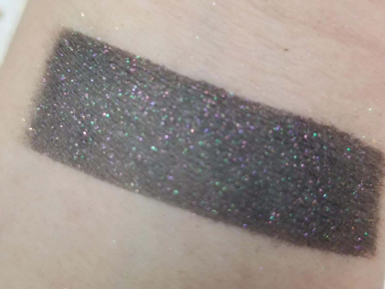 Black Dahlia Loose Eyeshadow