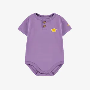 Cache-couche mauve en jersey flammé, naissance ||Purple bodysuit in stretch slub jersey, newborn