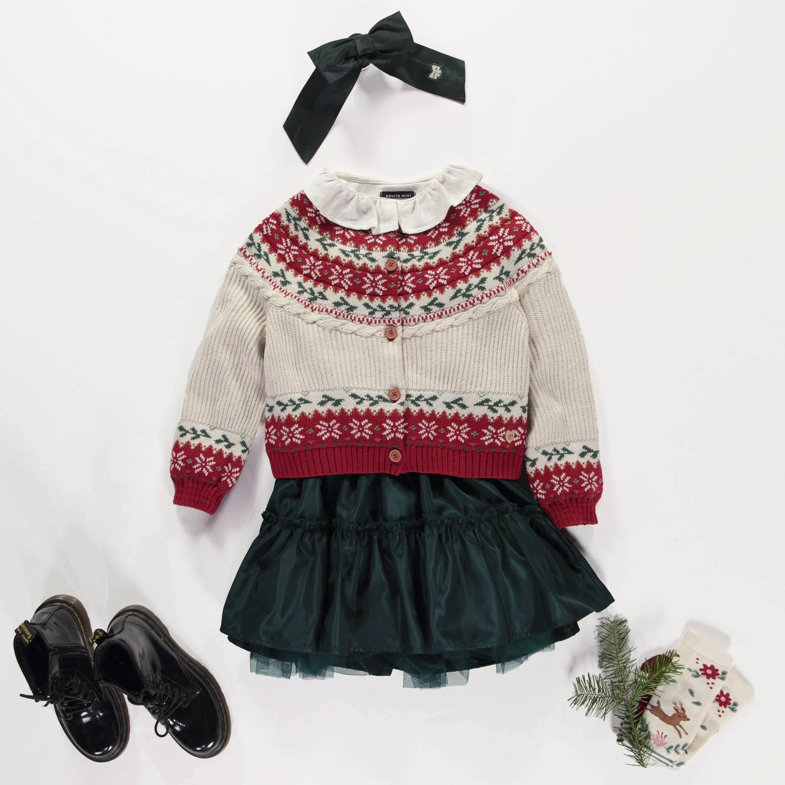 Cardigan en tricot crème et rouge à motifs des fêtes, enfant || Cream and red knit cardigan with holiday all over print, child