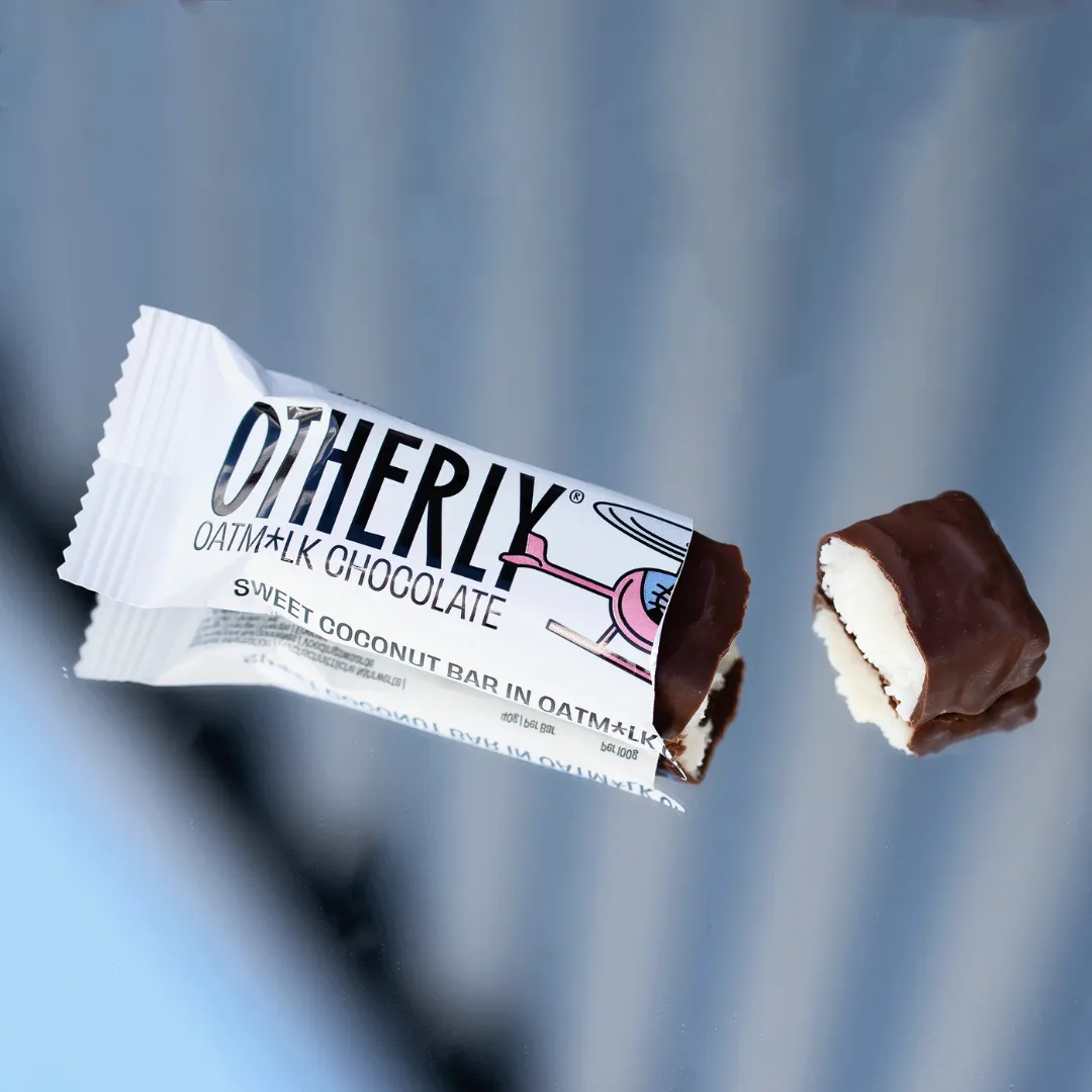 Chunky Coconut Bar Coated in Oatm*lk Chocolate 15 x 40g