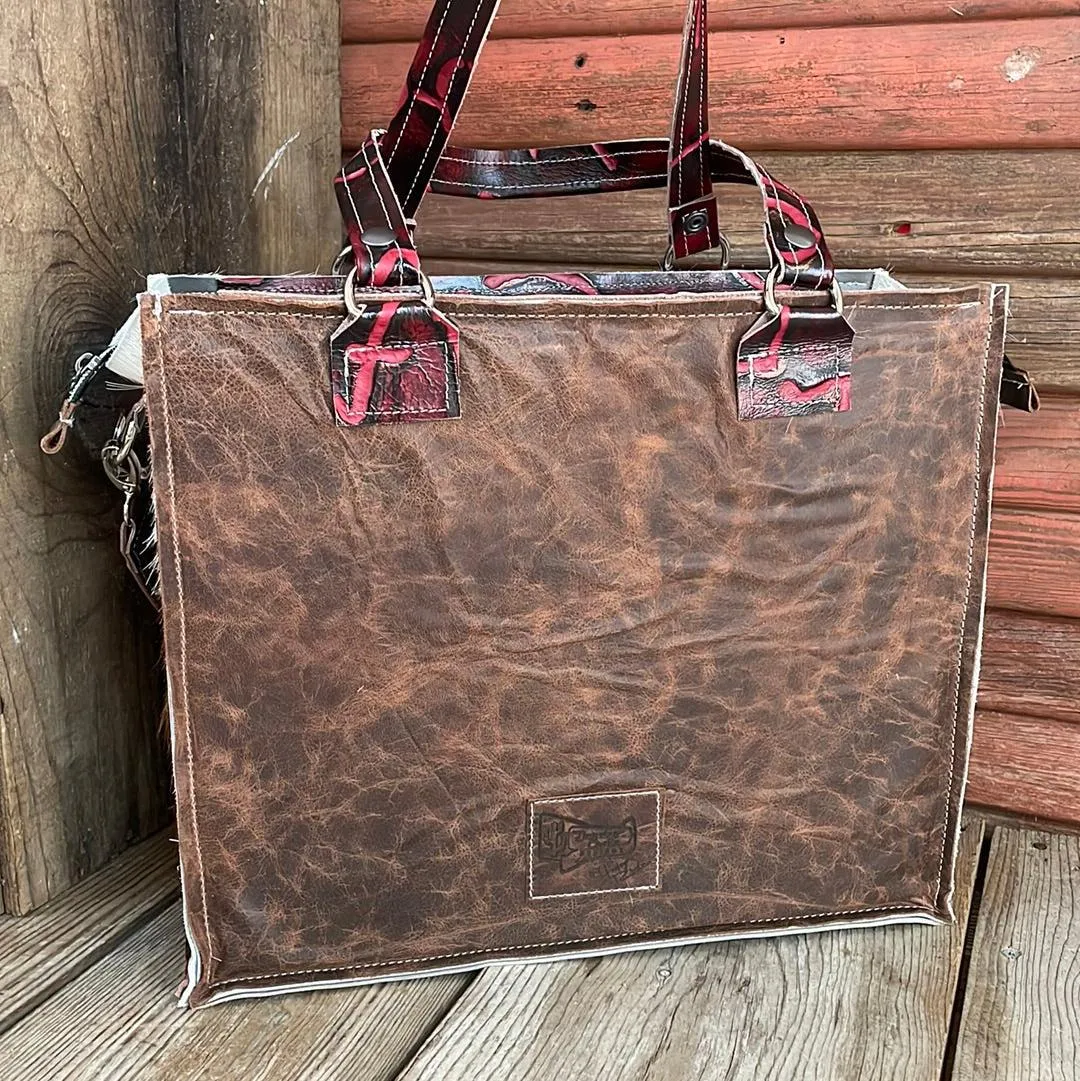 Clerk - Tricolor w/ Red Brands
