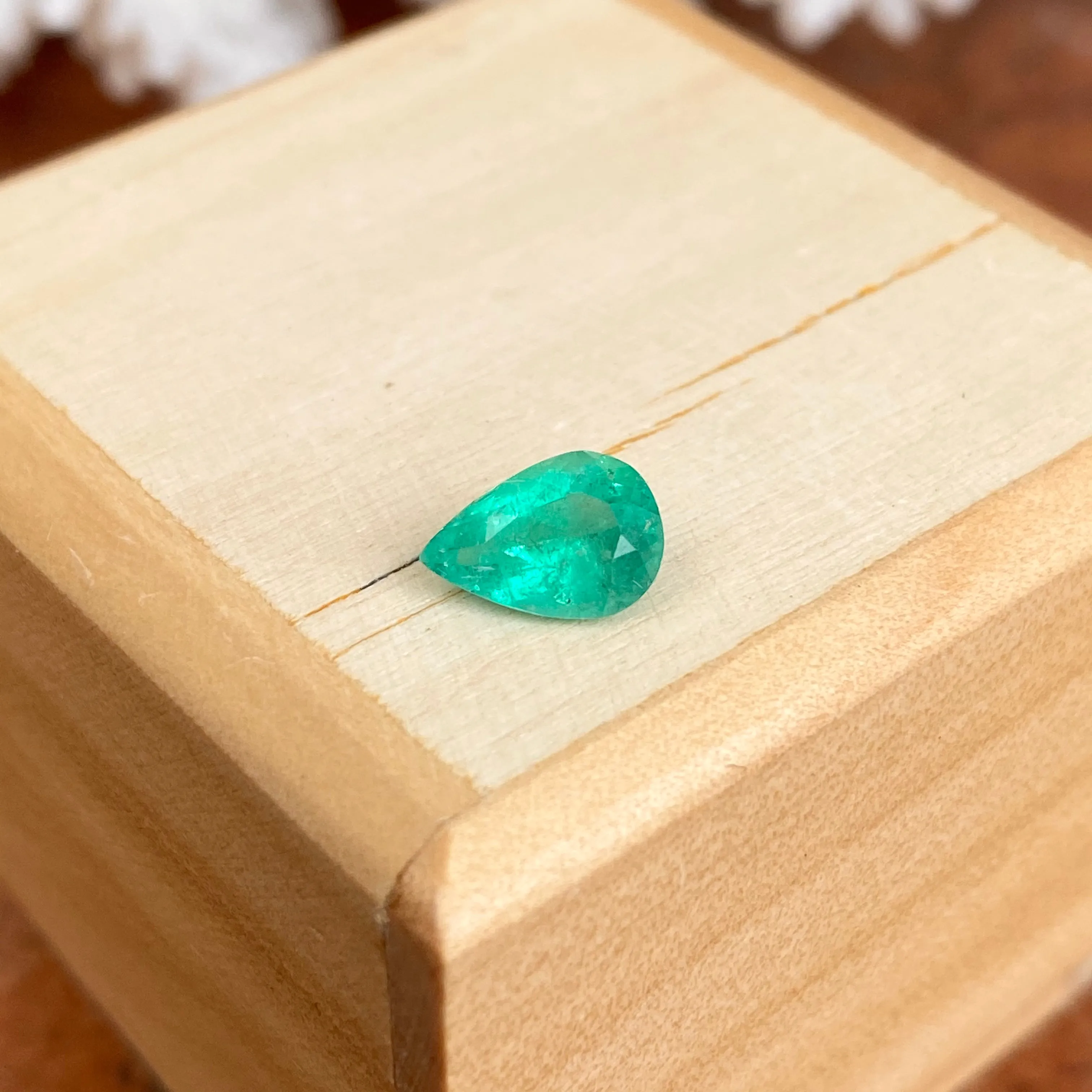 Colombian Emerald Cut Pear/Teardrop Shape Loose Emerald 1.02 CT