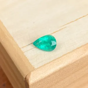 Colombian Emerald Cut Pear/Teardrop Shape Loose Emerald 1.02 CT