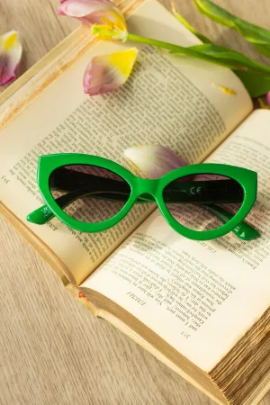 Diagonal Cut Cat Eye Oval Sunglasses