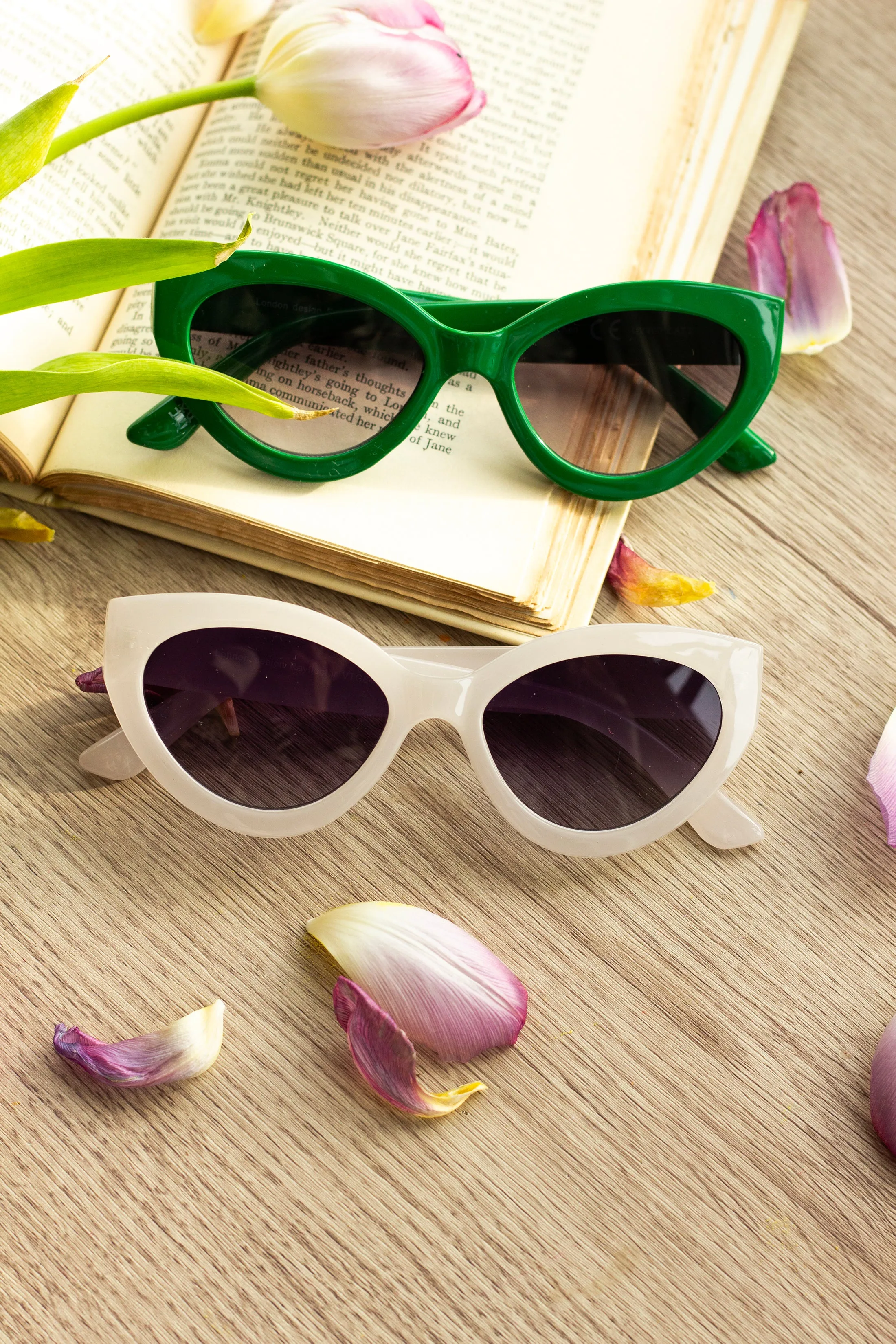 Diagonal Cut Cat Eye Oval Sunglasses
