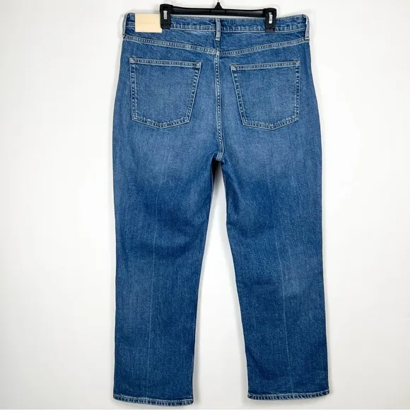 Everlane The Cheeky Straight Jean in Vintage Mid Blue Size 33 Regular