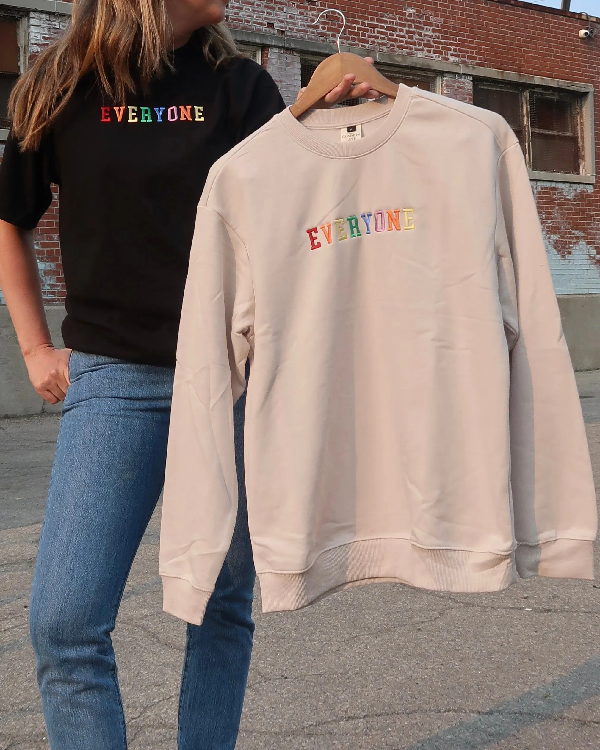 EVERYONE Relaxed Crewneck (OFF WHITE)