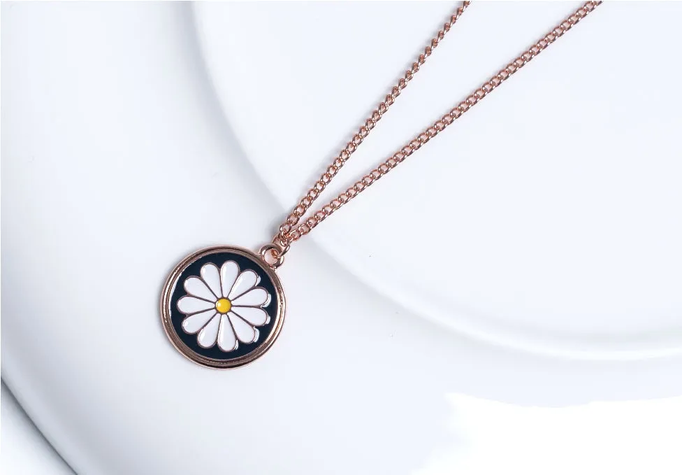Fun Daisy Necklace