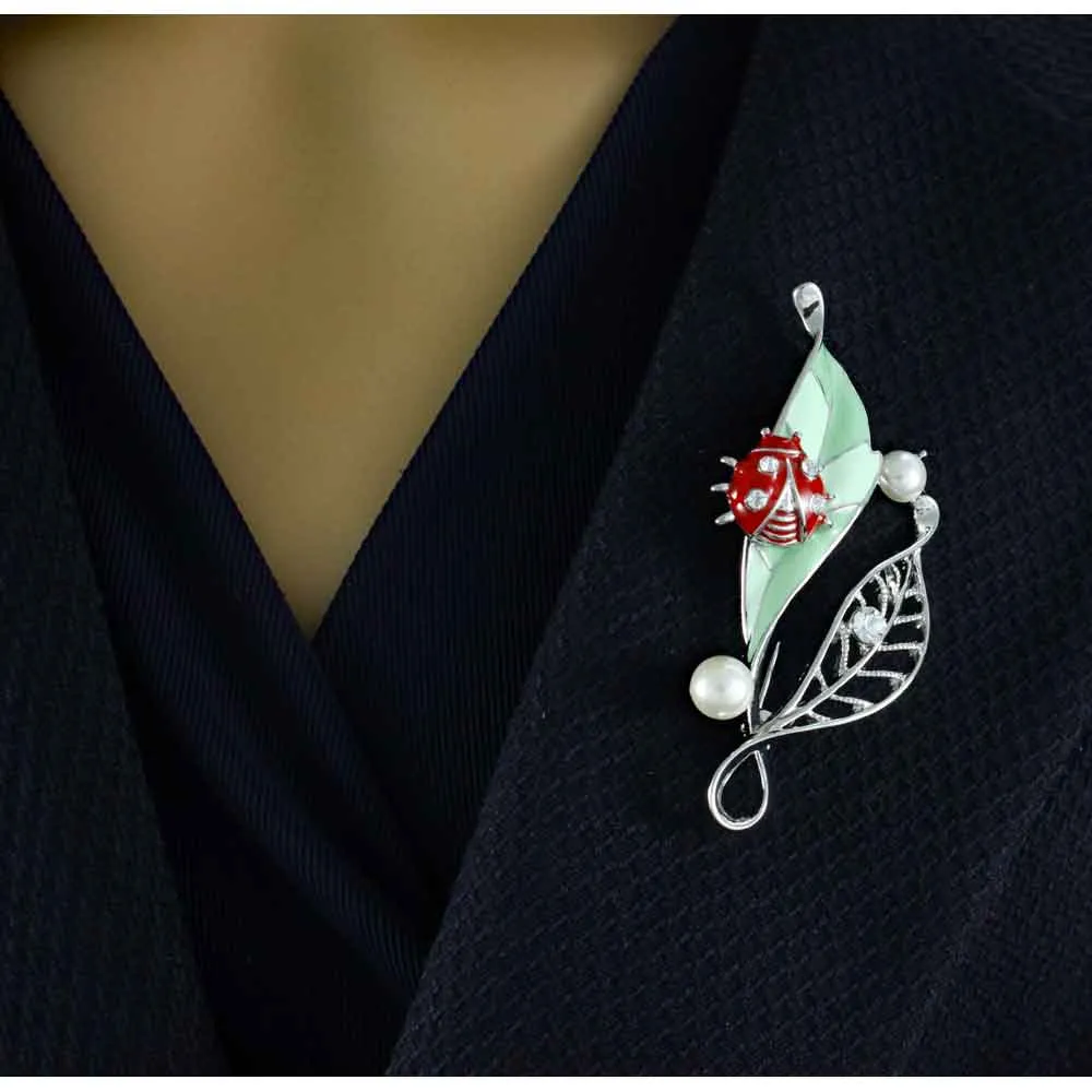 Green Leaf with Red Ladybug Brooch Pin - PRL162