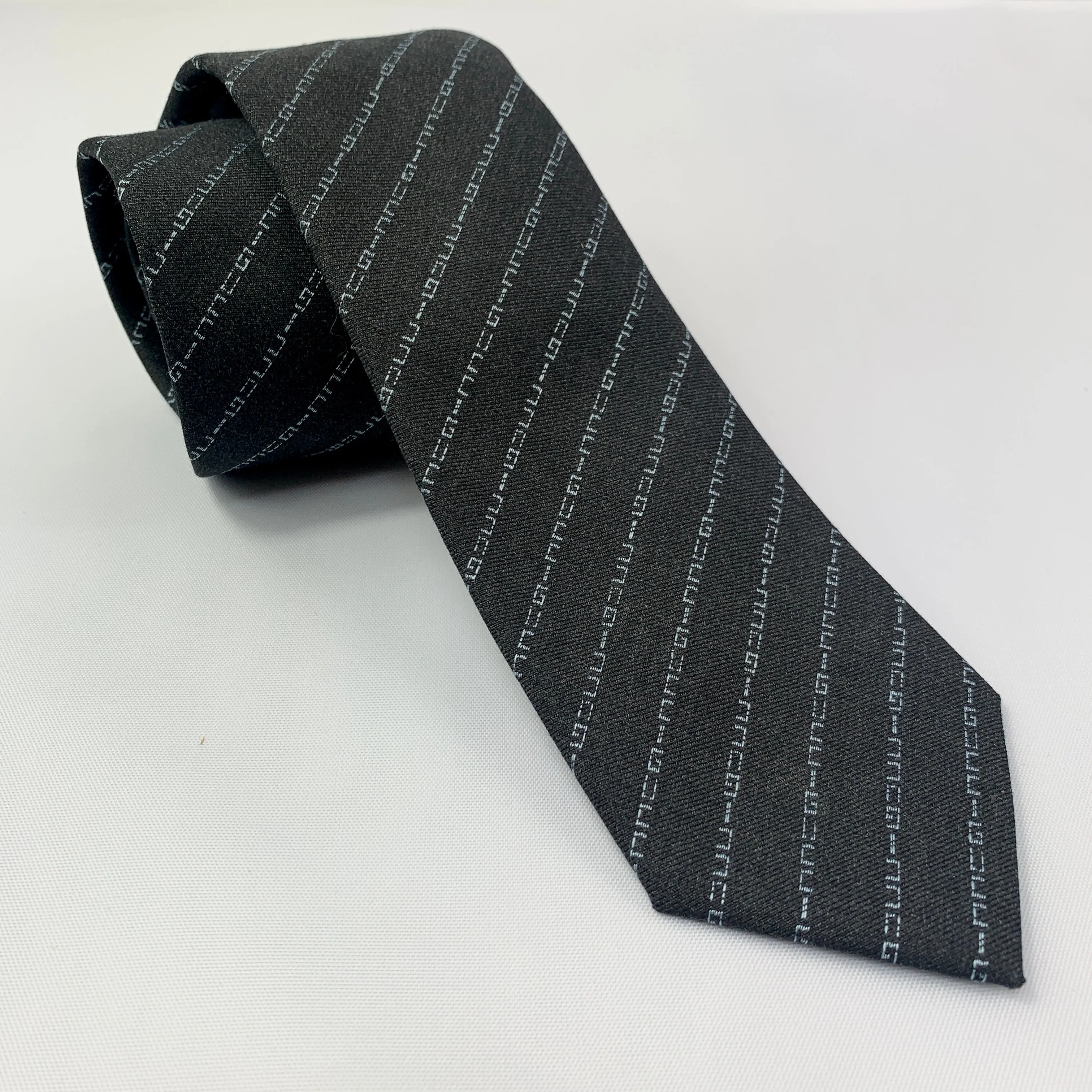 Gucci Wool Barber Tie with Logo in Graphite and Sky Blue
