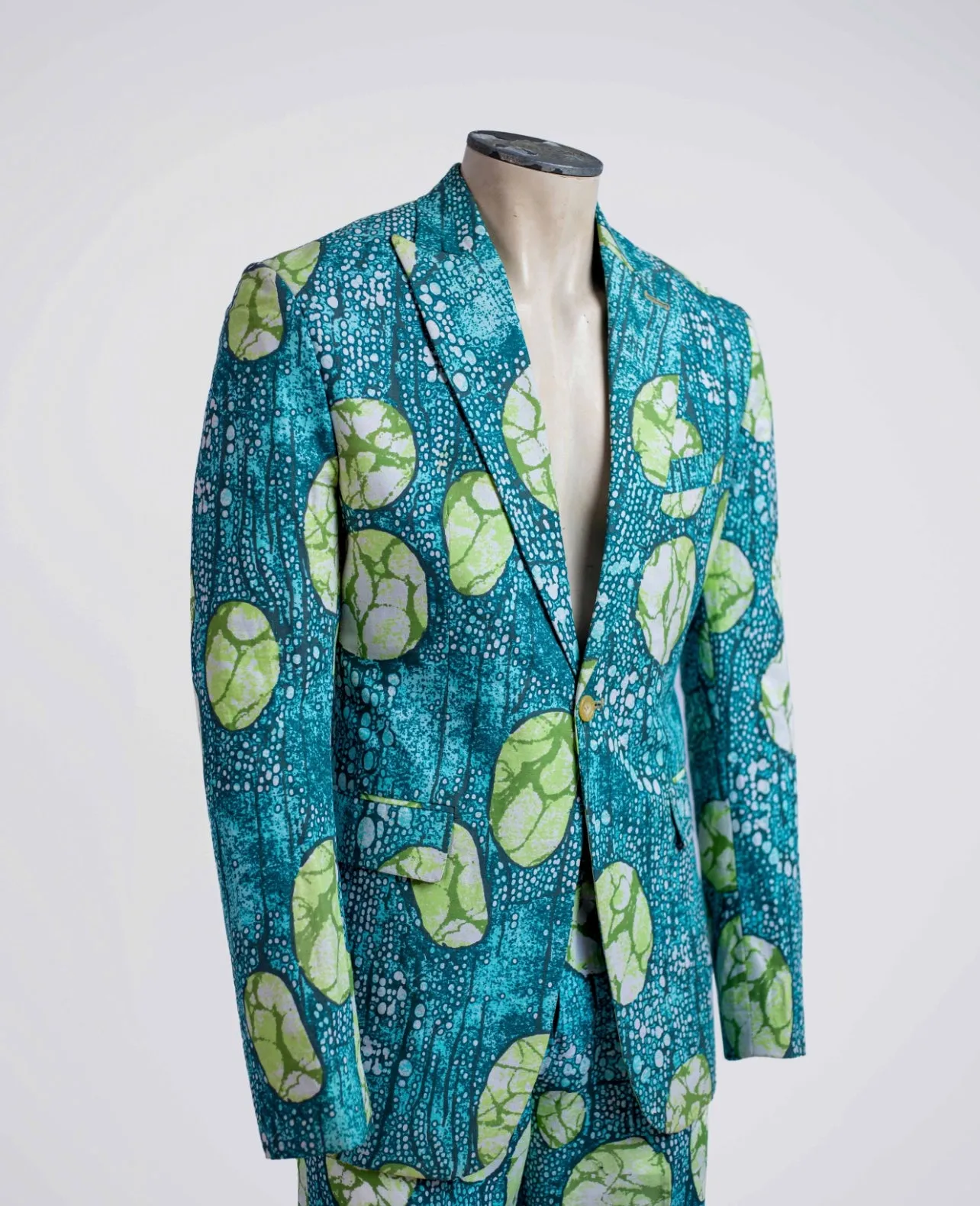 Kamsi Tcharles Ember Ankara suit