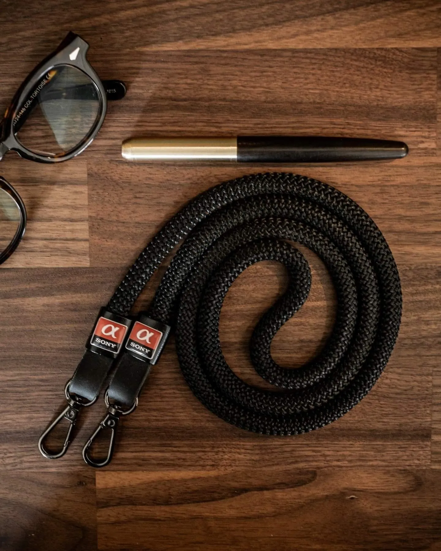 Logo Straps