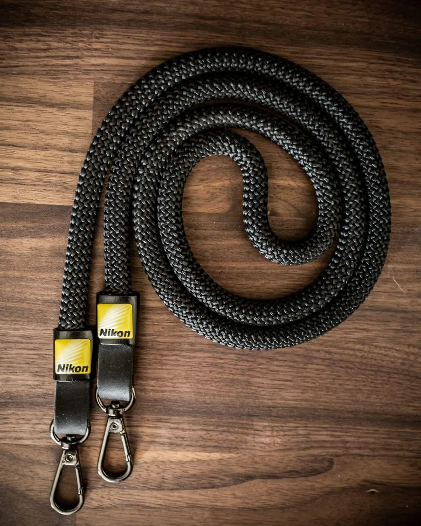 Logo Straps
