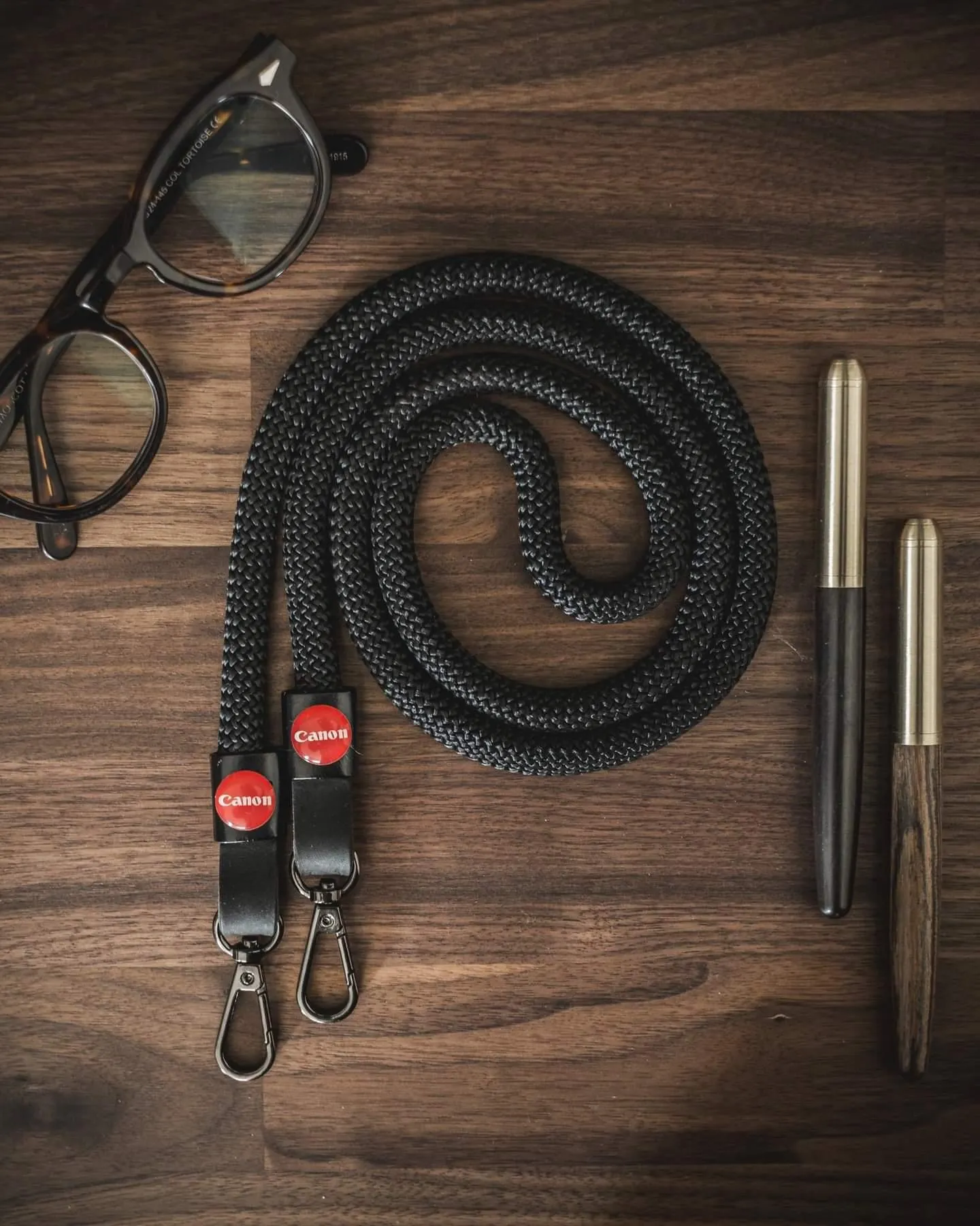 Logo Straps