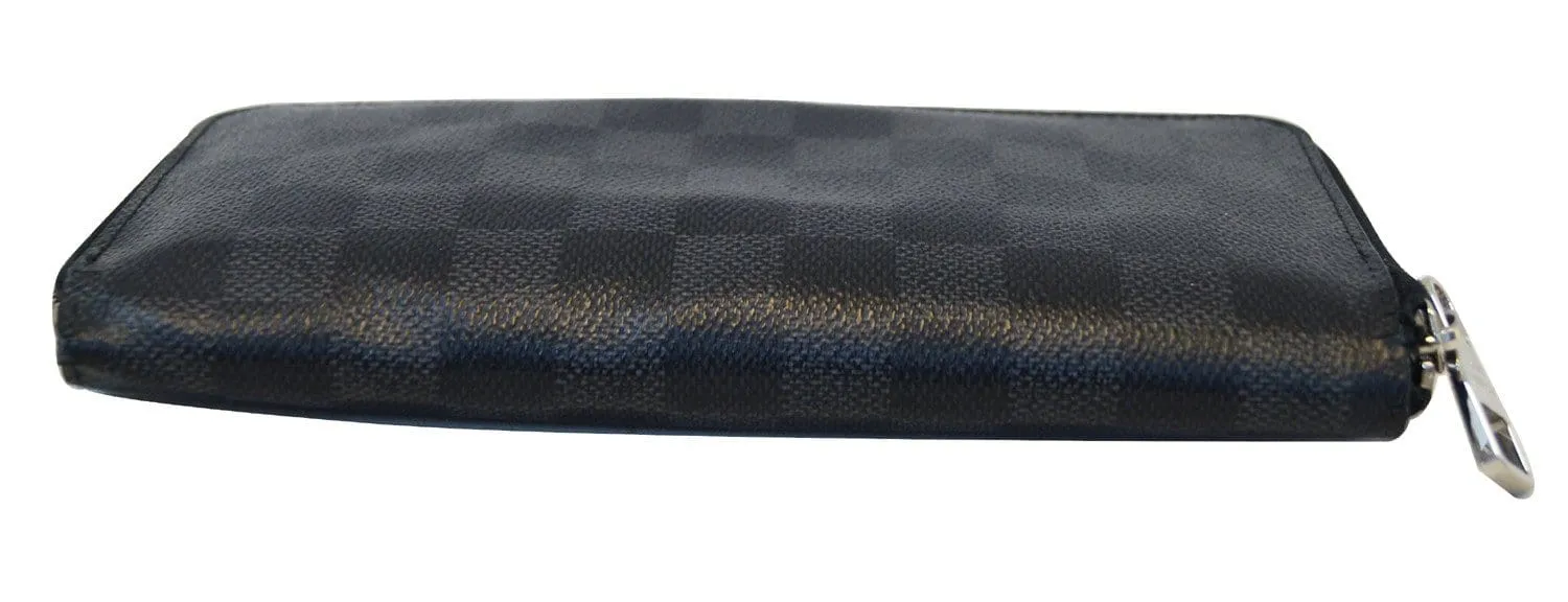 LOUIS VUITTON Damier Graphite Vertical Zippy Wallet