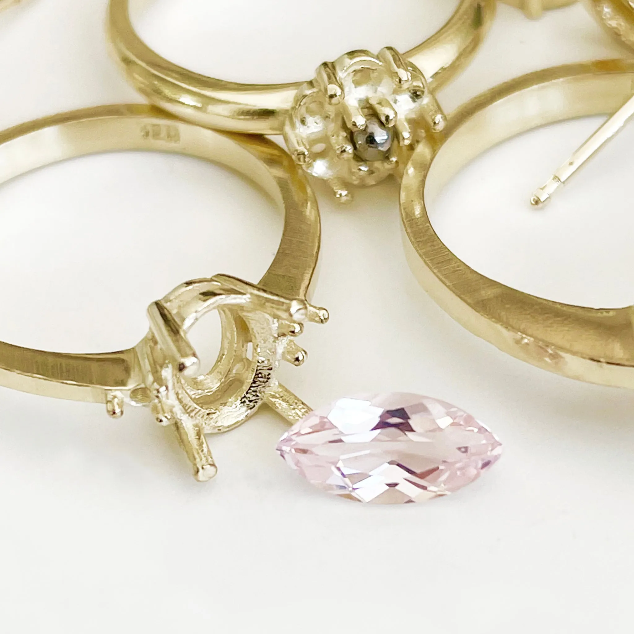 Morganite - Pink Marquise Cut -1.01ct