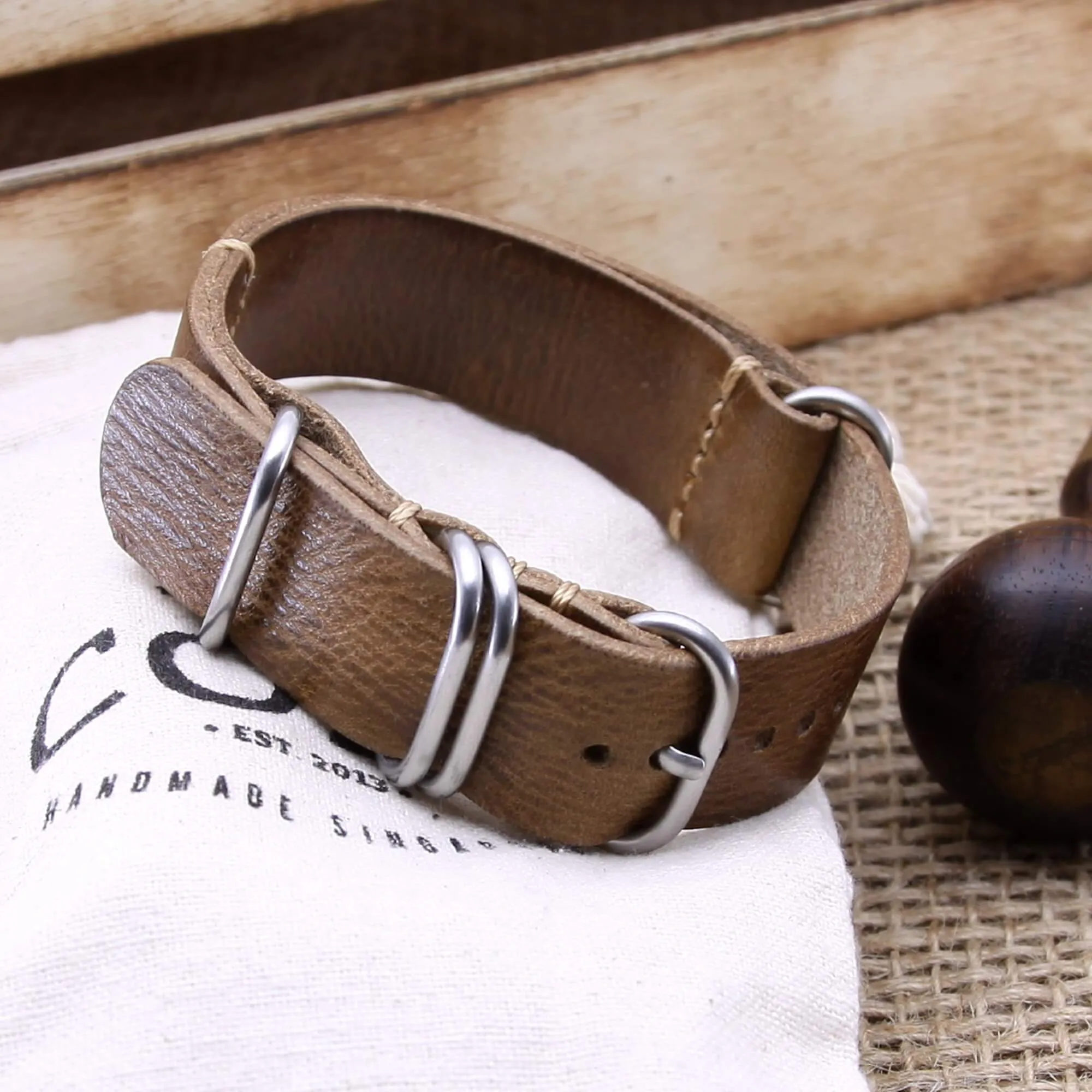 NAT2 Leather Watch Strap, 5-Ring Military 102