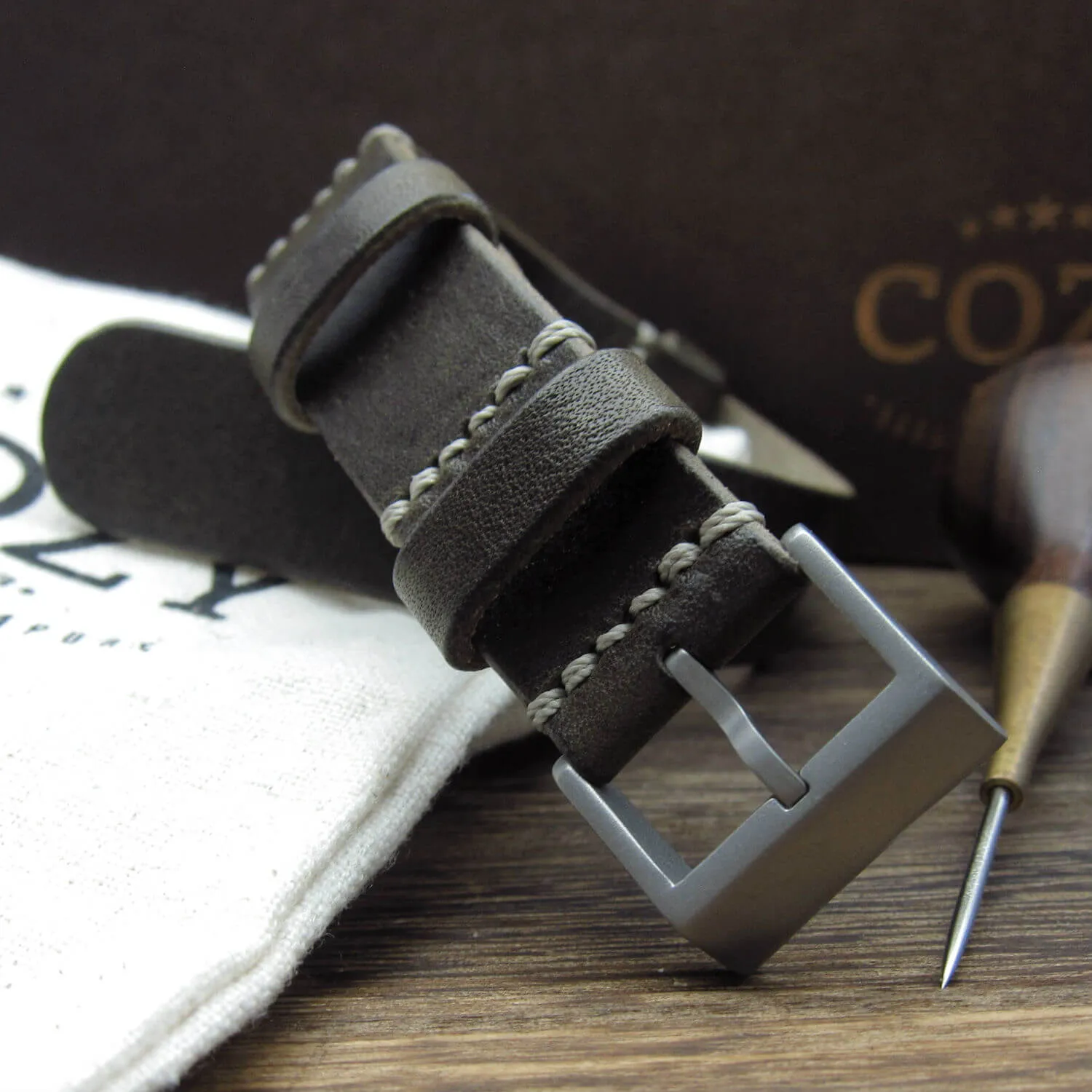 NAT2 Leather Watch Strap, Vintage 408