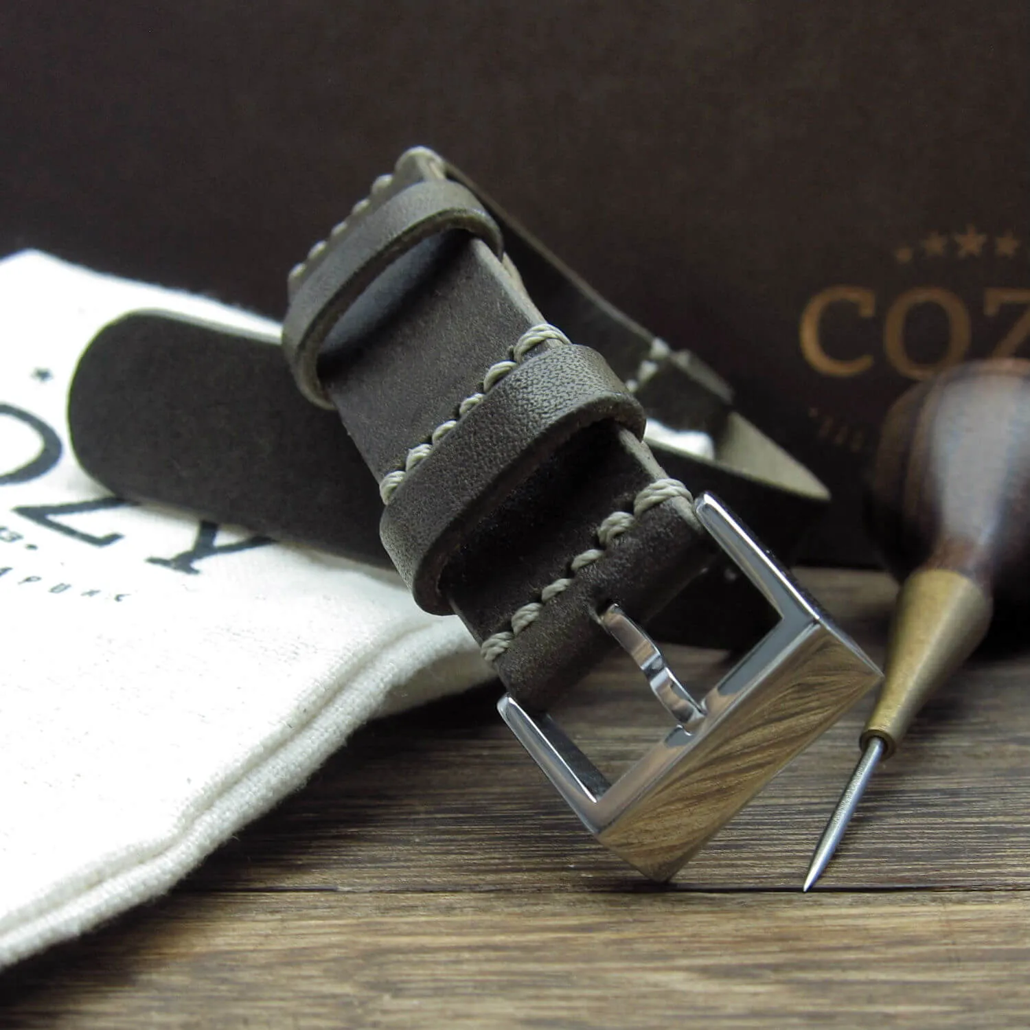 NAT2 Leather Watch Strap, Vintage 408