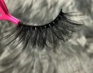 NUNU VEGAN FALSE EYELASHES