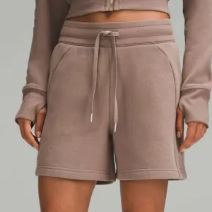 NWT Lululemon Scuba High-Rise Short 5&quot; - 10 Taupetastic