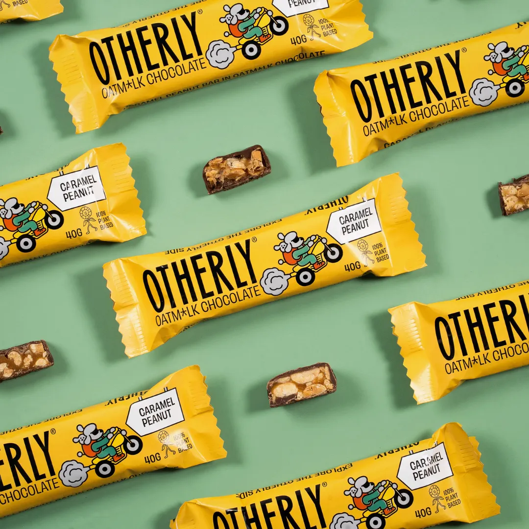 Peanuts and Caramel Bar Coated in Oatm*lk Chocolate 15 x 40g