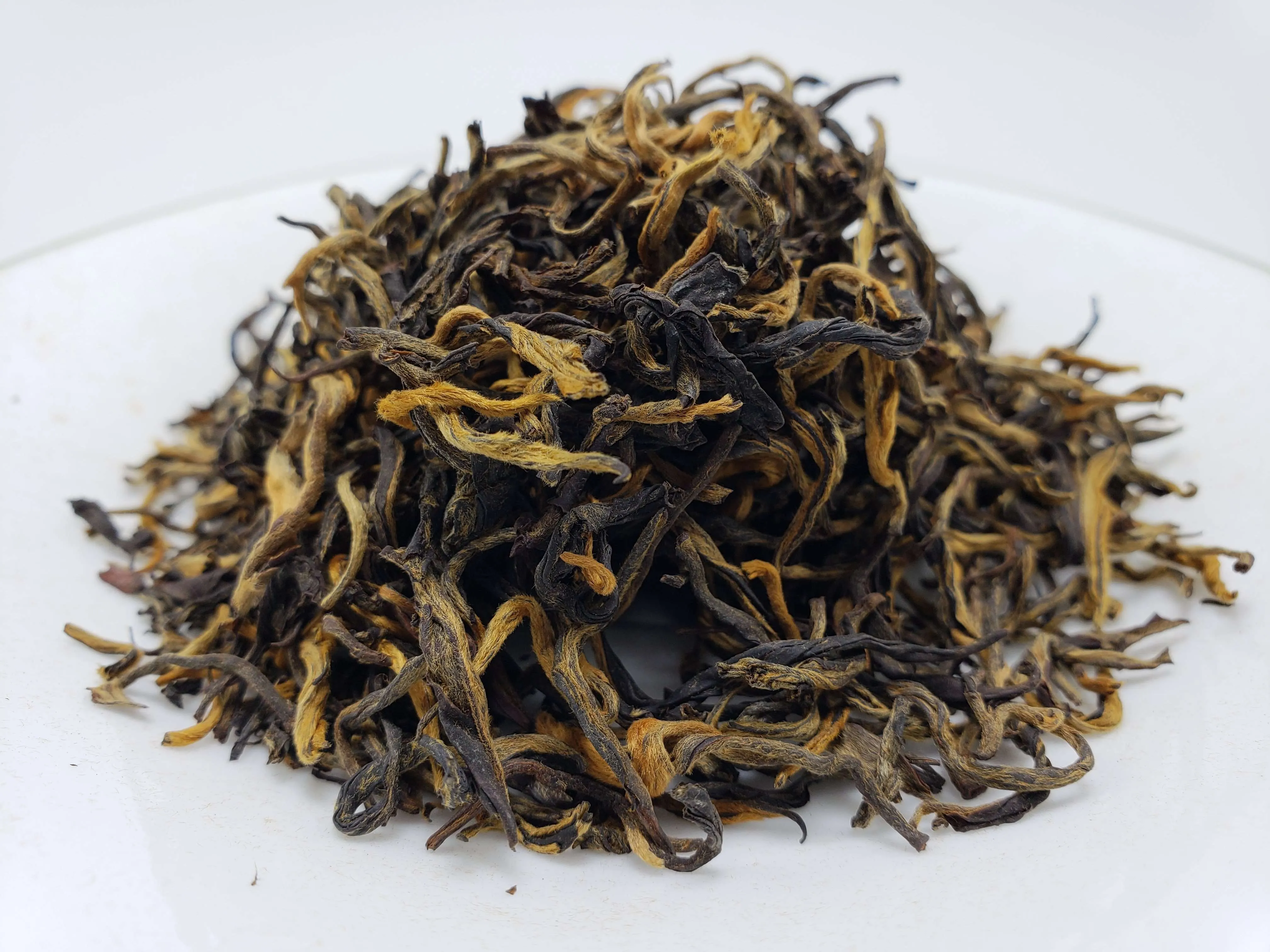 Pu'er Maofeng (Feather Mountain) Black Tea