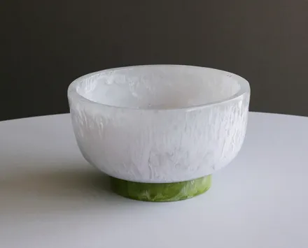 RESIN Rio Small Bowl with Base - White/Green