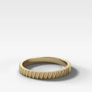 Ridge Wedding Band (2.5mm)